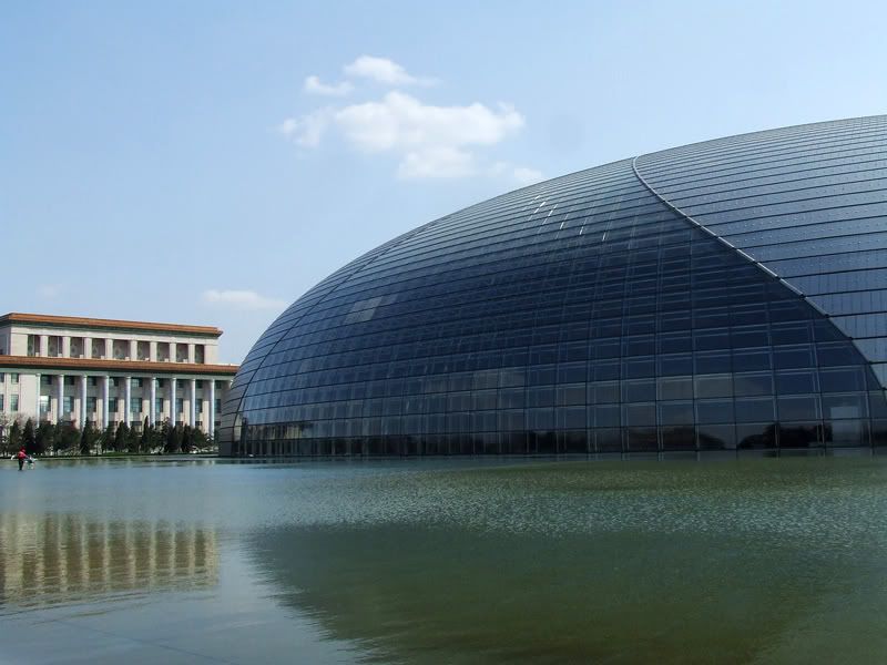 Old and New architecture_3_The Beijing National Grand Theatre