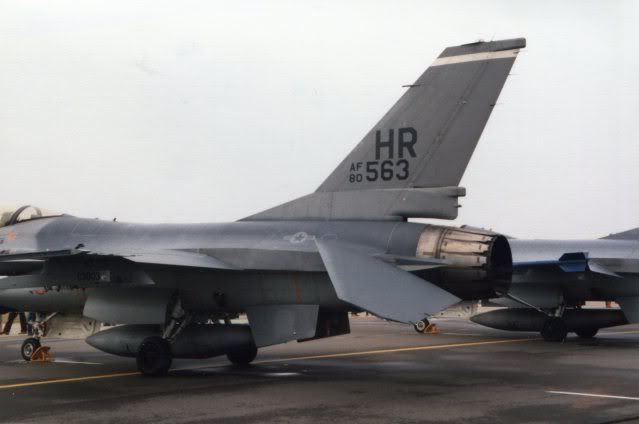 F-16A80-563001.jpg
