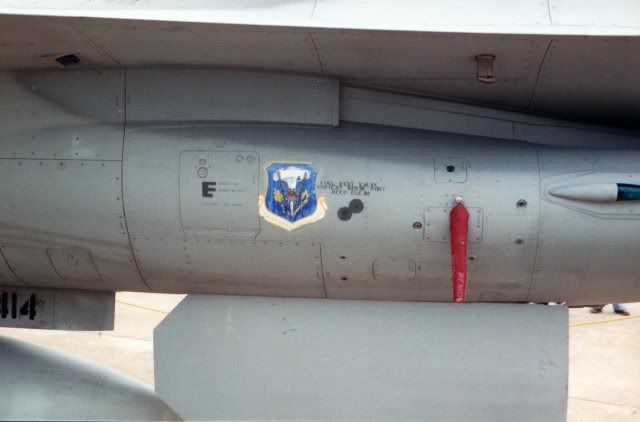 F-16A81-699001.jpg