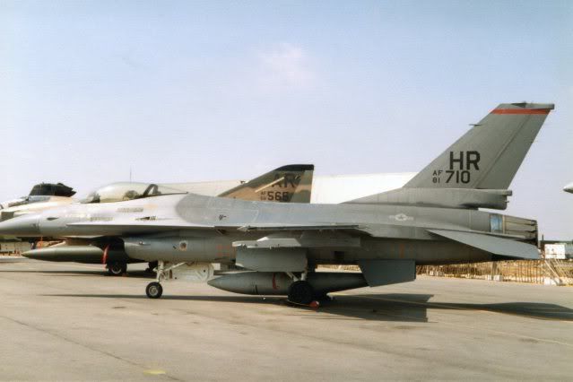 F-16A81-710001.jpg