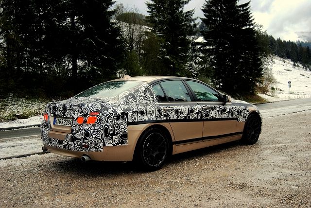 bmw_5_series_spy_shots_2009_009.jpg