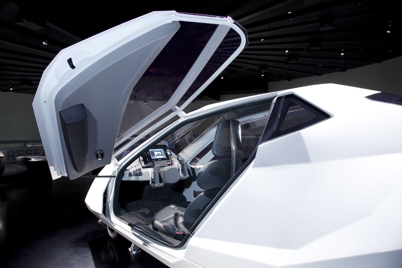 bmwsimpleconcept003.jpg