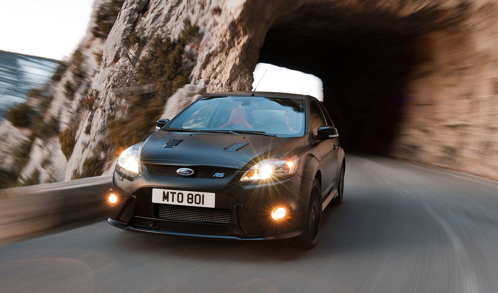 Ford_Focus_RS500_08_big.jpg