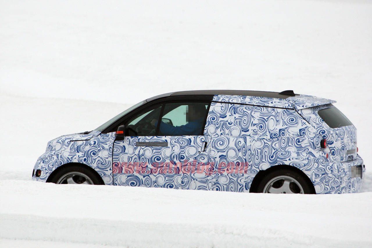 04-bmw-i3-spy-cp-mar.jpg