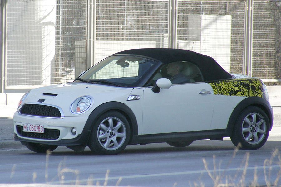 Erlk_nig-Mini-Roadster-f900x600-F4F4F2-C-35b1830c-458894.jpg