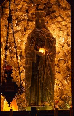 StatueoftheVirginMary.jpg picture by kjk76_98
