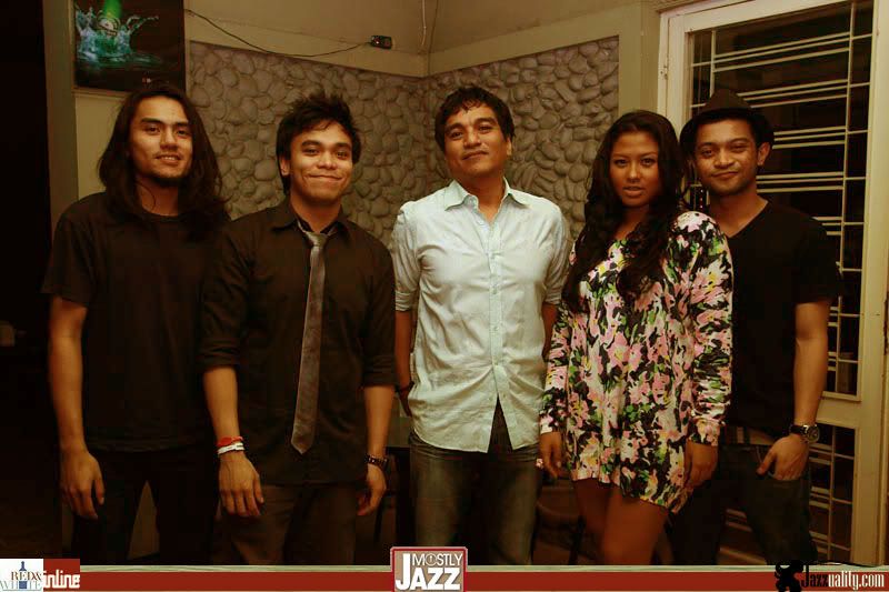 LLW ft Dira Sugandi and DJ Cream