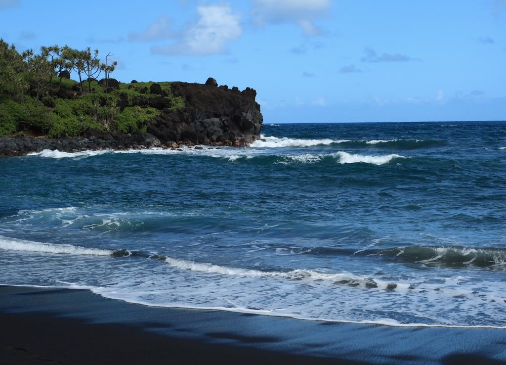 Hawaii beaches photo: Black sand beaches Maui3.jpg