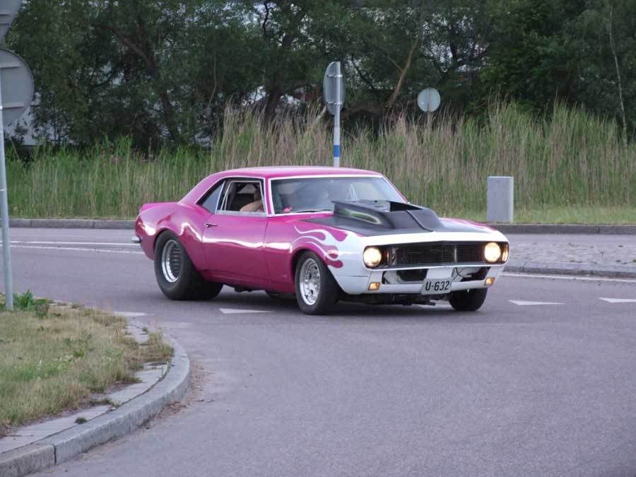 camaro-cruise.jpg