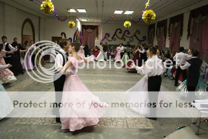 Песня В Объятьях Белом Платье Два фото 3