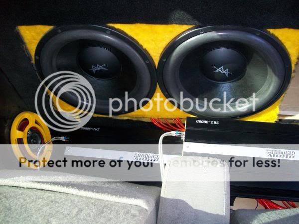 02 Ford exporer subwoofer #3