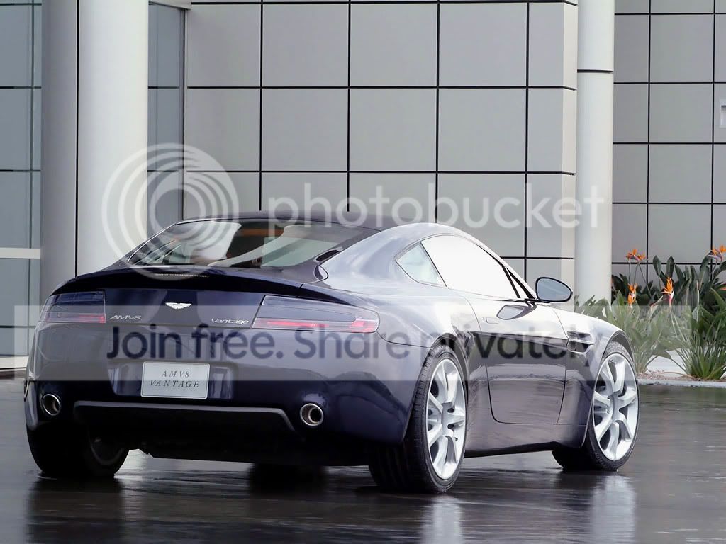 Aston_Martin_AMV8_Vantage.jpg